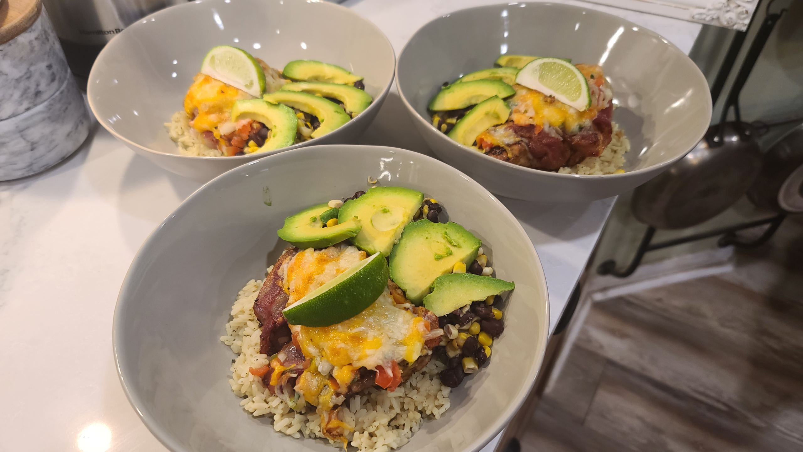 Flavorful Chicken and Rice Bowls with Southwestern Spices